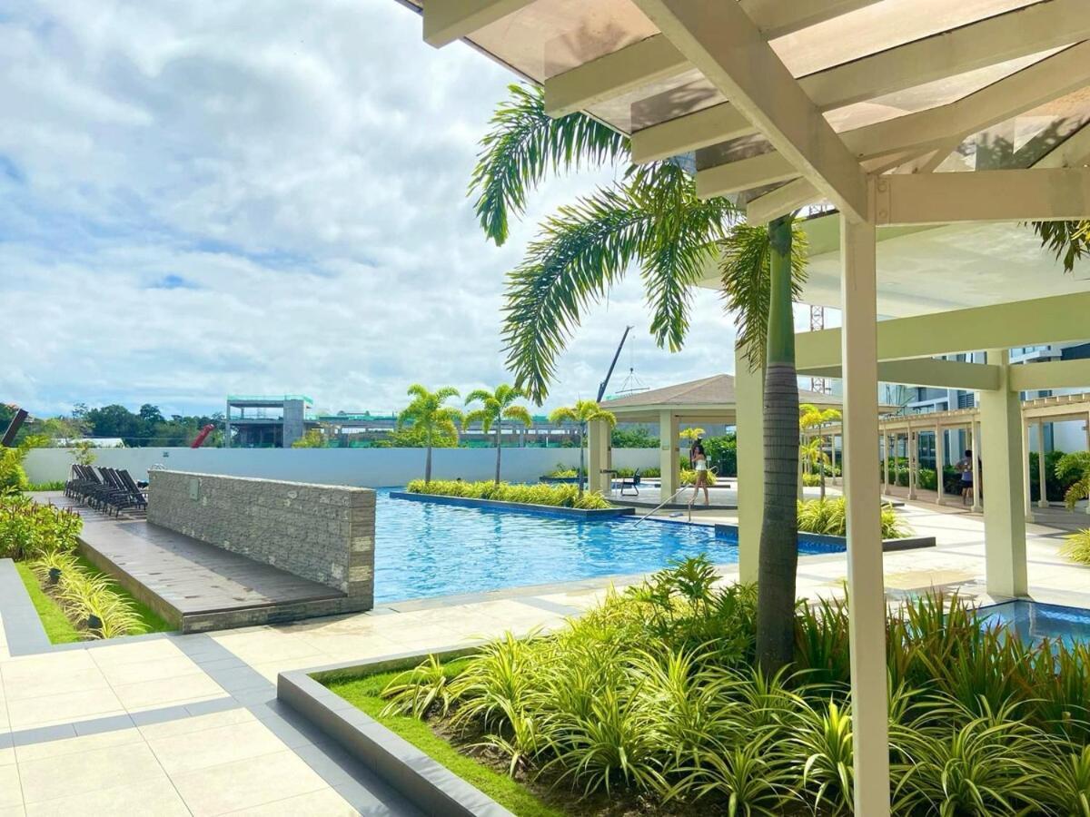 Modern And Cozy One Manchester Place In Mactan Newtown Lapu-Lapu City Exterior foto