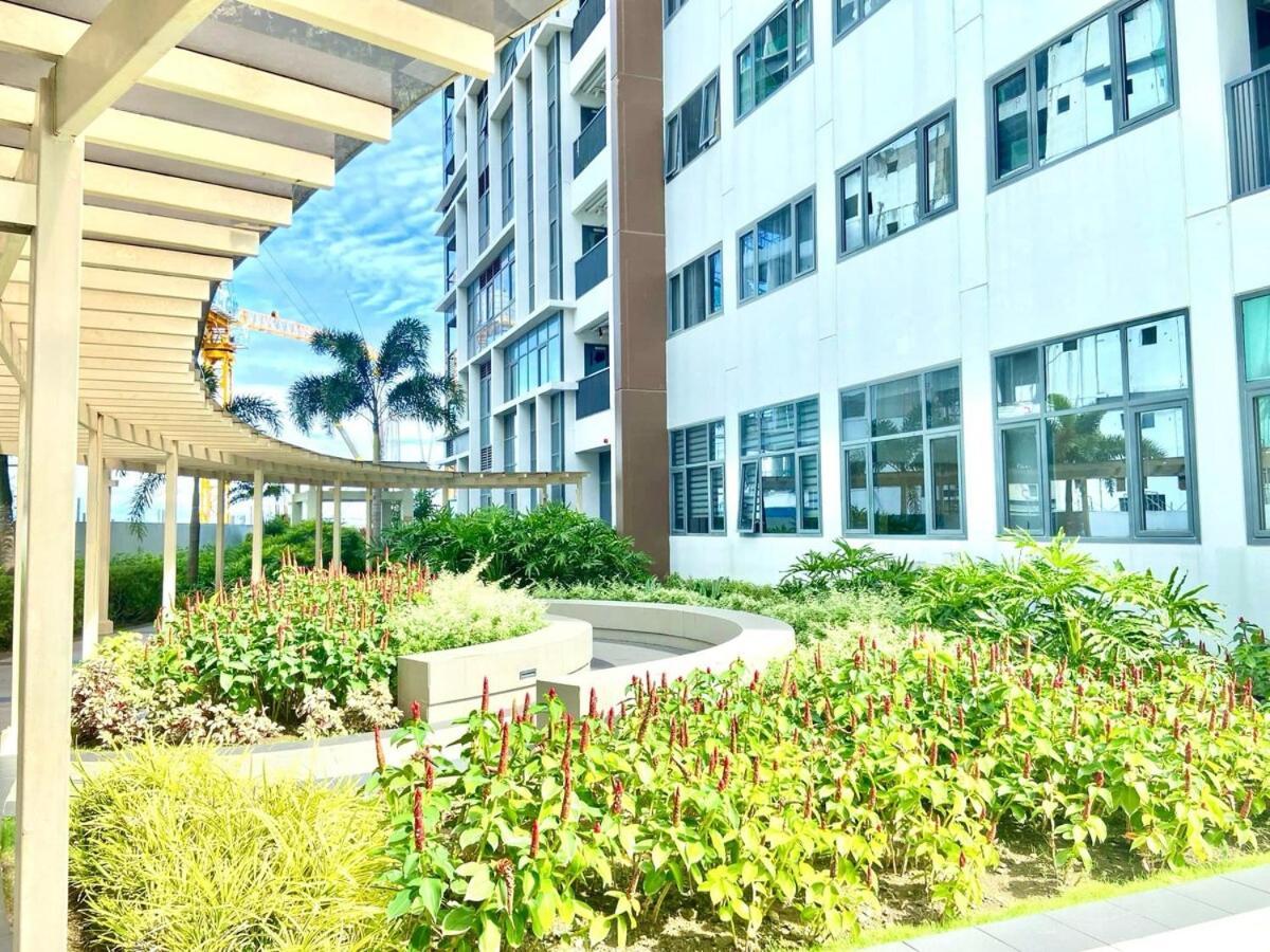 Modern And Cozy One Manchester Place In Mactan Newtown Lapu-Lapu City Exterior foto